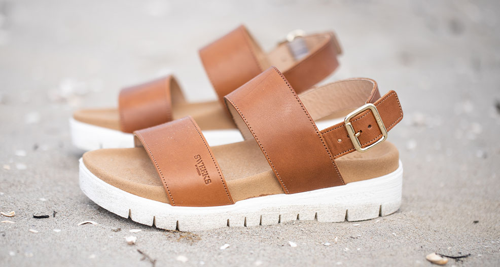Handla sommarens sandaler från välkända varumärken hos Håkanssons