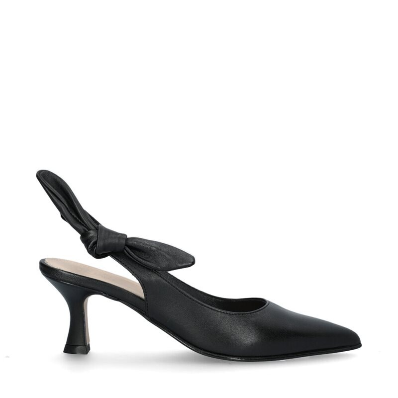 Vetice Slingback Pumps