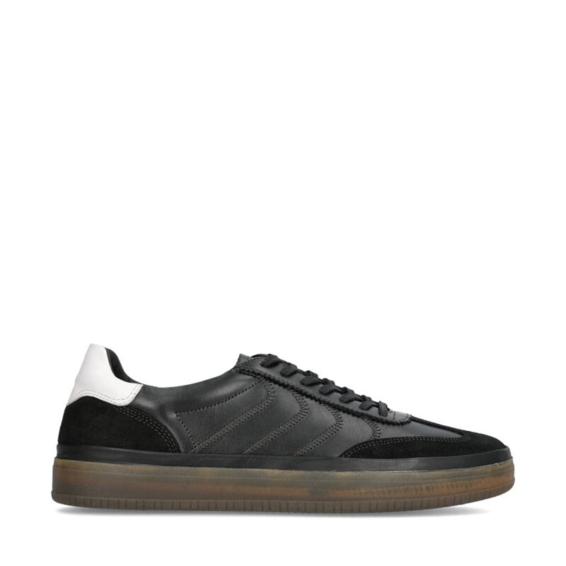 Leo Sneakers