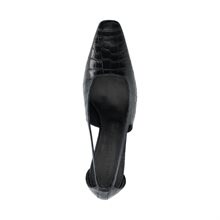Camilla Pumps
