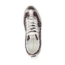 23653-44 329 Sneakers