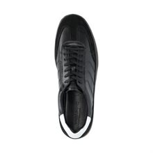 Leo Sneakers